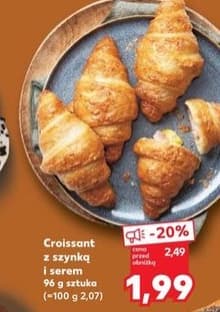 croissant z szynką i serem