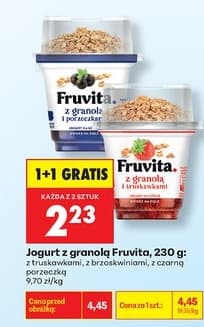 jogurt z granolą