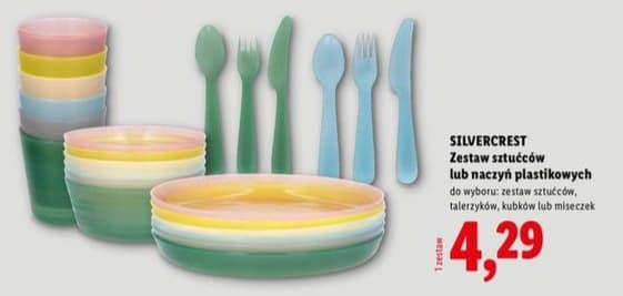 zestaw sztućców lub naczyń plastikowych