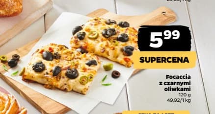 focaccia z oliwkami czarnymi