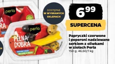 papryczki czerwone i peperoni nadziewane serkiem z oliwkami w ziołach