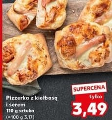 pizzerka z kiełbasą i serem