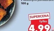 roladki z łososia wędzonego na gorąco z suszonymi pomidorami