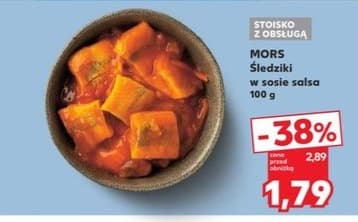 śledziki w sosie salsa