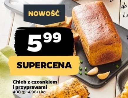 chleb z czosnkiem i przyprawami