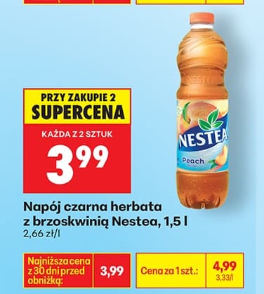 napój czarna herbata z brzoskwinią